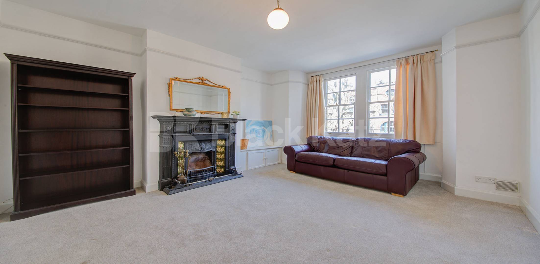 			ZONE 1 LOCATION, 2 Bedroom, 1 bath, 1 reception Apartment			 Haberdasher street, OLD STREET